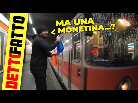 “Pulite i vetri della metro facendo l’elemosina” - [BEST OF] - Detto Fatto Ep. 52 - theShow