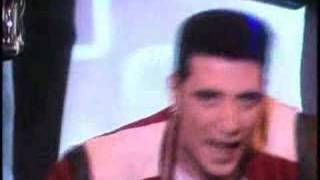 Loquillo Y Trogloditas - El Pupitre De Atrás