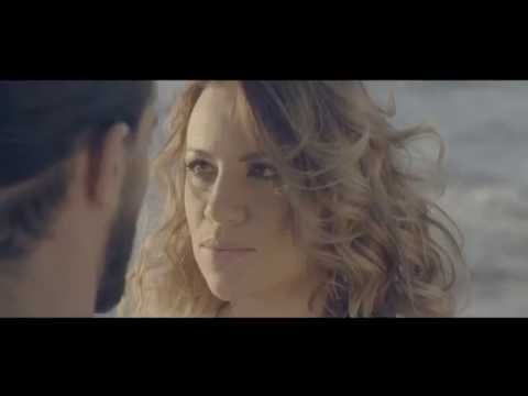 Video thumbnail for Ad un passo (Baciami)