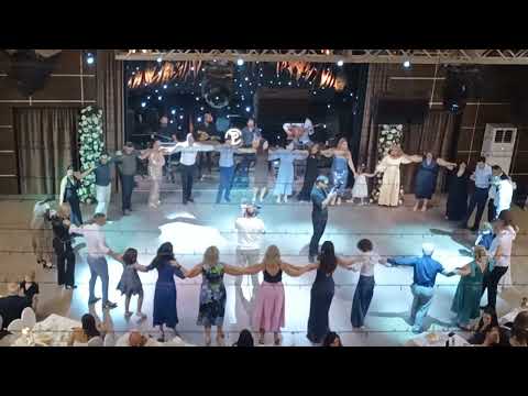 Νίκος Βεζυράκης - Μαντινάδες σε Γάμο στα Μάλια