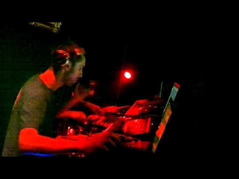 RØOM23 Live PA [BTS] Michał Jabłoński / Weld (Concept of Thril) as RØOM 23