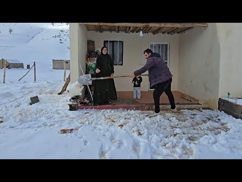 Nomad Winter: A Family's Fight for Survival