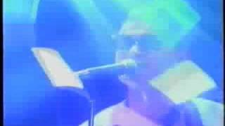 Manic Street Preachers interview + Stay Beautiful (live)