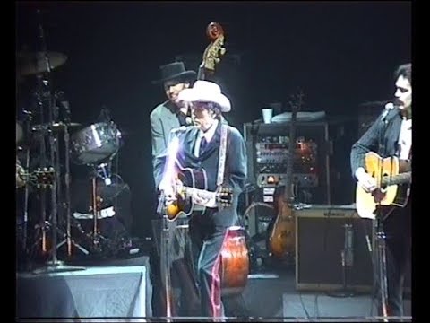 Bob Dylan- UPGRADED - I Am The Man Thomas - 04.05. 2002 Brighton