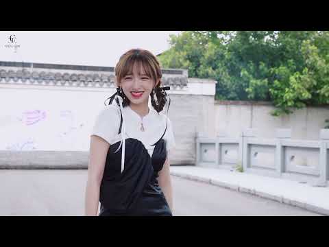 Cheng Xiao 程潇 성소 for her variety show Boom! Heart | Photoshoot Highlights
