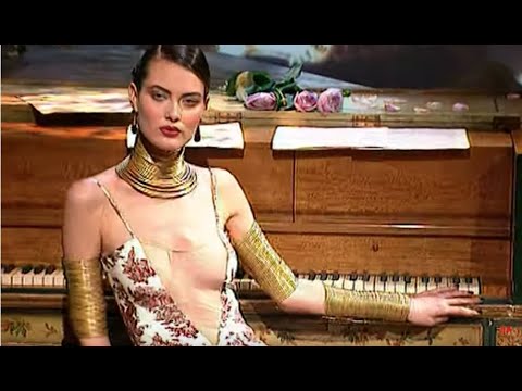 CHRISTIAN DIOR Spring 1998 Paris - Fashion Channel