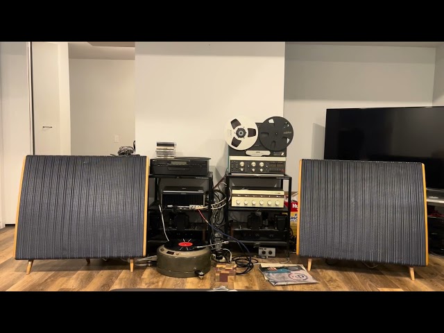 Denon DP-1000 upgraded excellent in Stereo Systems & Home Theatre in Kingston