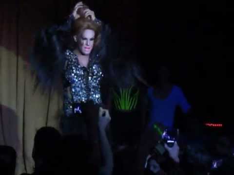 3 SHOW DE ROBYTT MOON...NO ANIVERSARIO DE 7 ANOS DA MERCEARIA PUB BAR..EM TERESINA DIA 11-11-2012.