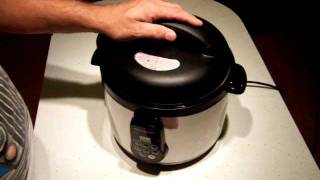 preview picture of video '4 quart cooks essentials pressure cooker'