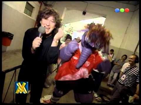 Adrian Korol meets Joan Manuel Serrat at La Bombonera - Videomatch 98