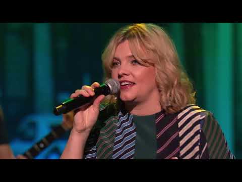 Ania Dąbrowska na Scenie Muzycznej // Wirtualny Festiwal Niepodległa na Krakowskim Przedmieściu