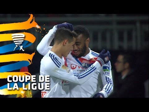 But Alexandre LACAZETTE (16') - Olympique Lyonnais-ESTAC Troyes (2-1) - 05/02/14 - (OL-ESTAC)