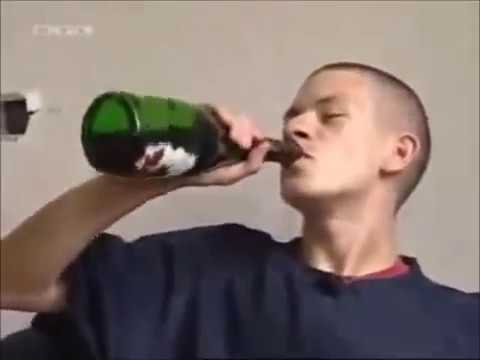 Felix Jäschke klaut mutti Geld