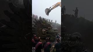 Download lagu 'Kepala Naga Berusia Ribuan Tahun Ditemukan di Tengah Proyek‼️#shorts #shortvideo#shortsviral mp3
