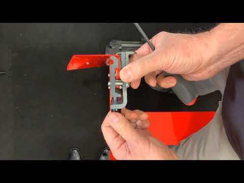 LEER Tonneau Cover - Installing Catches