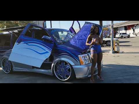 model Chocolate dream girl photo shoot for magazine Aztec image car club