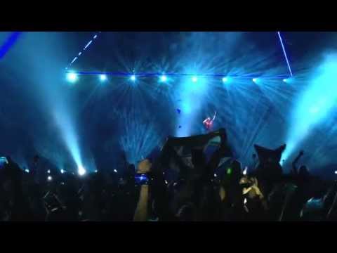 Hardwell feat. Mr. Probz - Birds Fly Spaceman (Hardwell Mashup) (Live Meo Arena)