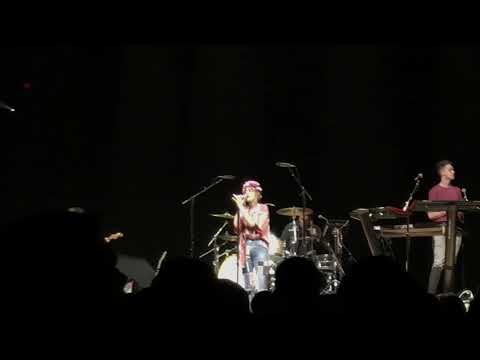 Stray By Grace Vanderwaal American Airlines Arena On 6919