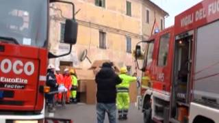 preview picture of video 'San Paolo di Jesi, esercitazione per far fronte all'emergenza sismica'