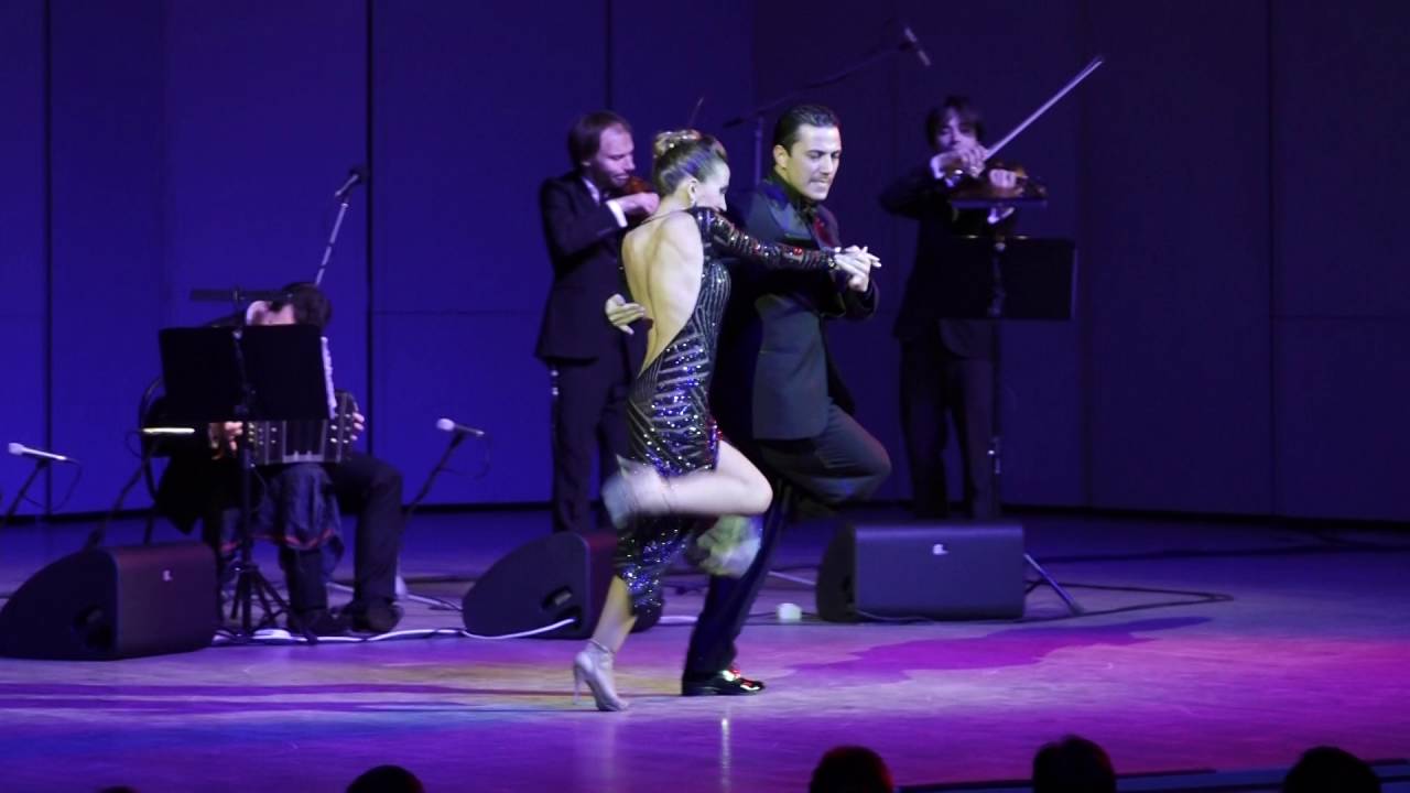 Este es el Rey. Solo tango orquesta & Lautaro Greco. Леандро Оливер и Лайла Резк.
