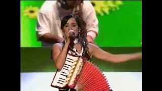 Julieta Venegas &amp; Cartel De Santa  Lento En Vivo