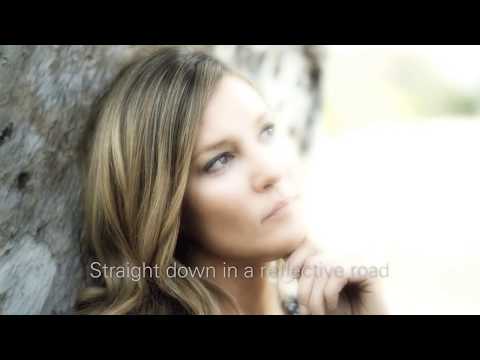 download lagu mp3 mp4 Fmera, download lagu Fmera gratis, unduh video klip Fmera