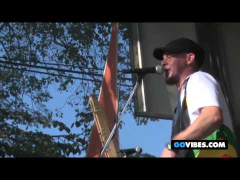 Toubab Krewe Performs "John Hardy" at Gathering of the Vibes Music Festival 2012