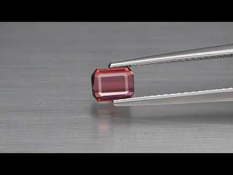 Натуральний рожевий турмалін Рубелліт октагон 5.4x4.1мм 0.54ct видео