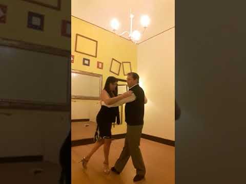 clase de tango facil -( sanguchito con adorno ) Ruben Viñas y Patricia Bustingorry