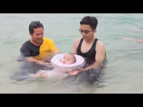A Day at Pahlawan beach - Baby Hasan's first trip to the beach