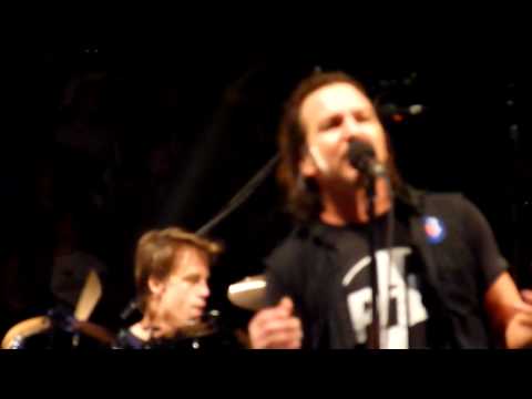 Pearl Jam - Low Light - Live at the Garden