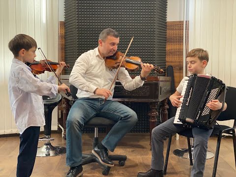 Vasile Advahov si feciorii - reportaj Matinalii TVR 27.01.2021