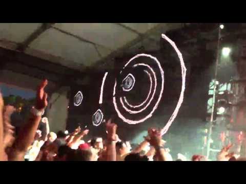 Sebastian Ingrosso playing Tung @ Coachella