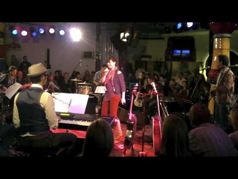 Caroline Chevin - World full of lies - SEAT MUSIC SESSION 2010