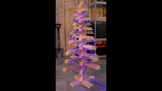 DIY 2×4 Christmas Tree