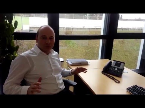 Marcell D'Avis wünscht frohe Weihnachten