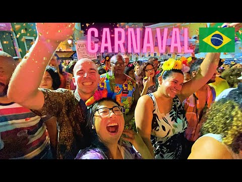 Gringos first BRAZIL CARNAVAL experience in Salvador (CRAZY!) 🇧🇷