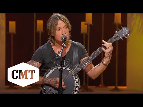 Keith Urban Sings "You're Looking At Country" | A Celebration of the Life and Music of Loretta Lynn