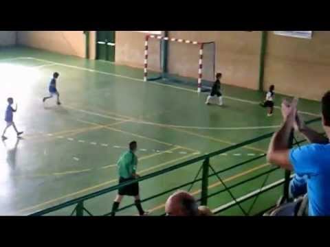 2013-11-2  prebenjamin A  entreculturas -  recreatiu