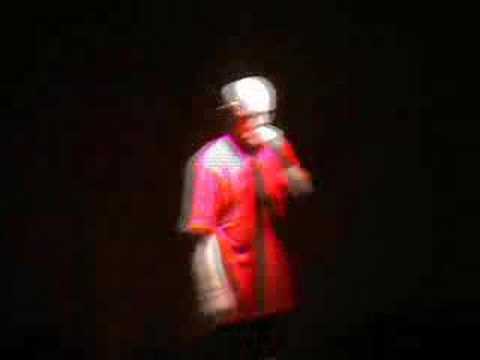 Davloo - Inget Är Vackert (live @ Tyresö centrum 2006)