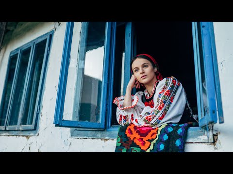 Anda Horoba- Când eram, mamă, de-o palmă | Official Video