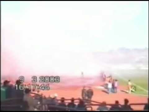 Curva nord Pescara all'entrata dei teatini nel settore ospiti