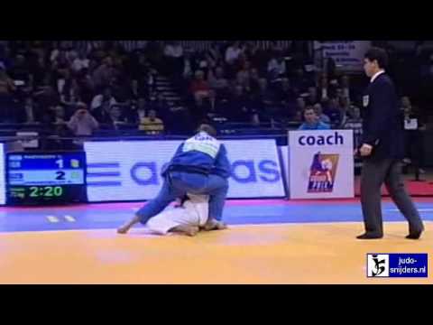 Judo 2010 Grand Prix Dusseldorf: Yoel Razvozov (ISR) - Navruz Jurakobilov (UZB) [-73kg]