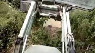 Fendt 412 Vario tipping stones