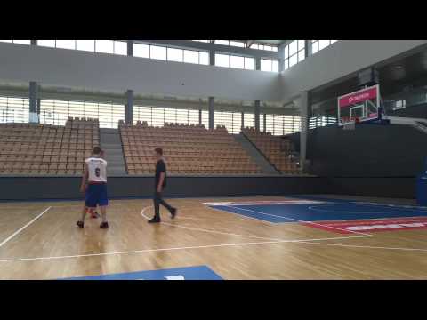 Szymon, Nataniel i Oliwier rzucają za 3.