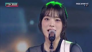 Download lagu qwer - '눈물참기(dear) d-day' @tiktok awards2025 틱톡어워즈 251025 mp3 Download lagu qwer - '눈물참기(dear) d-day' @tiktok awards2025 틱톡어워즈 251025 mp3