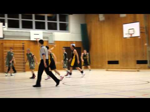 Moritz Niemann beim TSV-HAAR gegen VATERSTETTEN