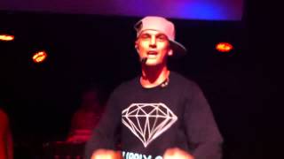 Aaron Carter performing Another Earthquake &amp; America AO