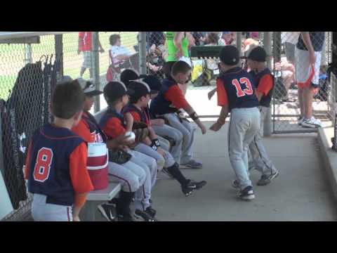 7U Texas Titans baseball getting ready singing 