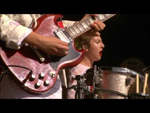 HAIM - Glastonbury 2014 Falling , If I Could Change Your Mine , Forever , The Wire + Interview